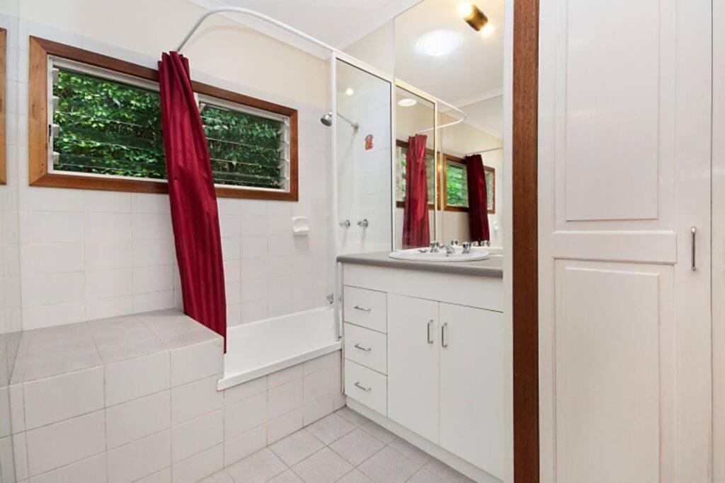 Private Rainforest Ridge Retreat Apartment Kuranda Exterior photo